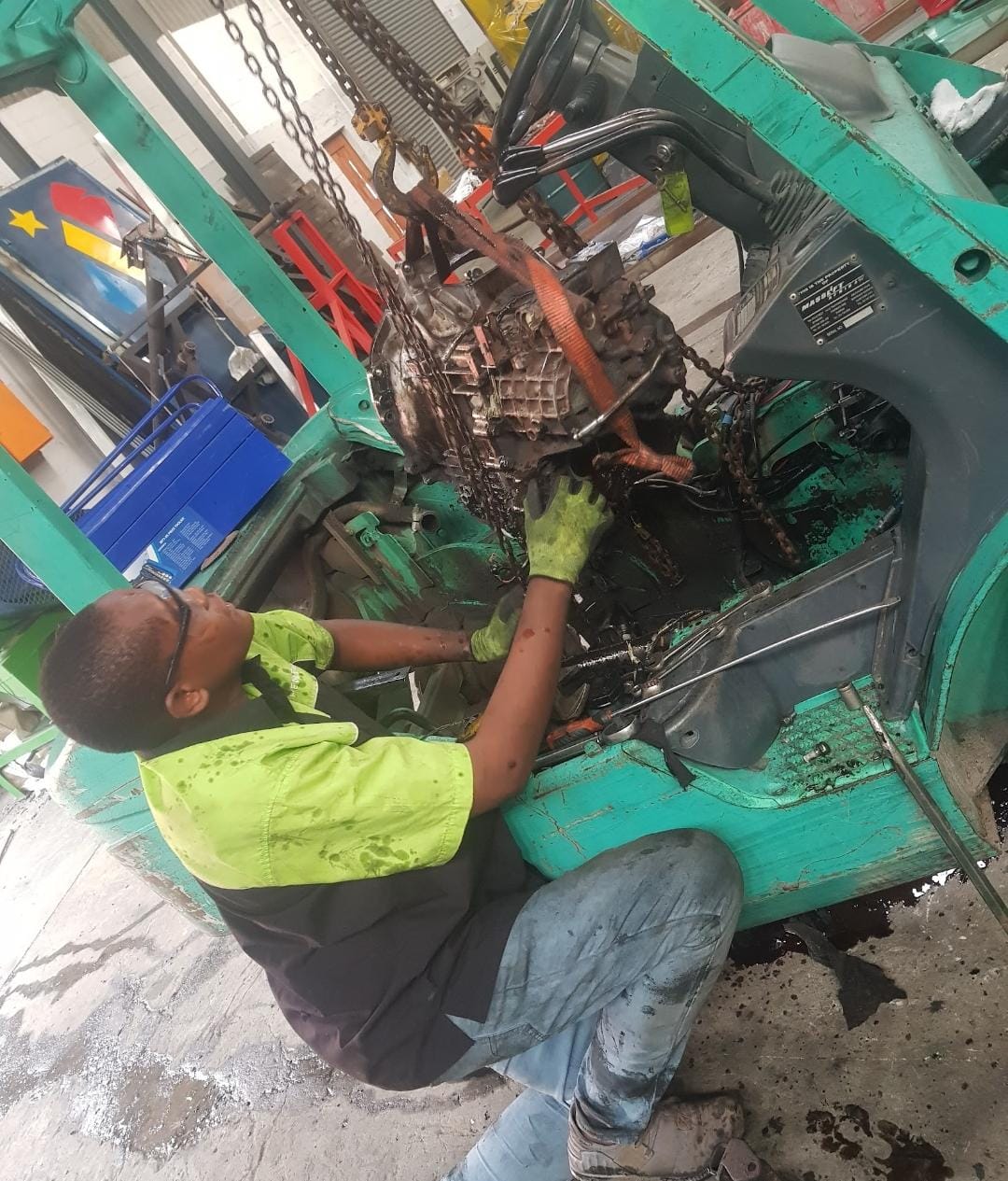 Folklift Services